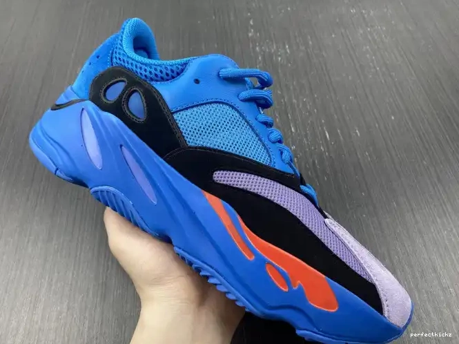 BLUE 700 ADIDAS HI-RES HP6674 BOOST YEEZY 0701